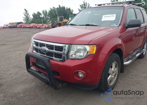 2011 Ford Escape Xlt из США, поврежденный, VIN 1FMCU0D73BKA18911
